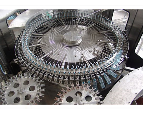 灌裝(zhuang)設(shè)備(bei)